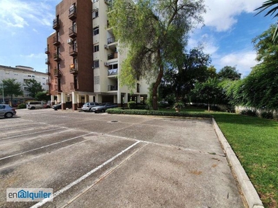 Alquiler de Piso 4 dormitorios, 2 baños, 1 garajes, Reformado, en Jerez de la Frontera, Cádiz