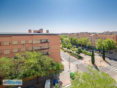 Alquiler piso ascensor y trastero Leganés