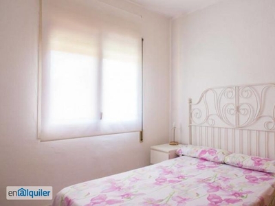 Apartamento de 2 dormitorios con balcón en alquiler en Sant Andreu