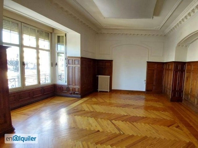 Apartamento en Alquiler en Centro