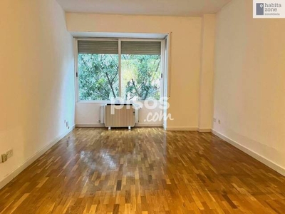 Apartamento en alquiler en Lista en Lista por 1.200 €/mes