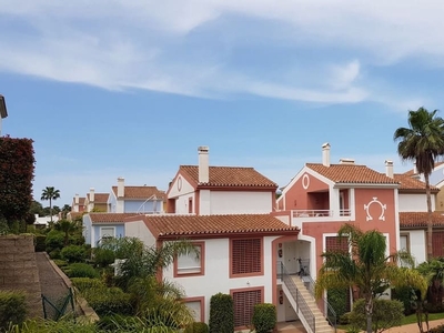 Apartamento en venta en Huerta Nueva, Estepona, Málaga