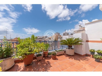 Ático dúplex en venta en el centro de Sitges con 2 terrazas