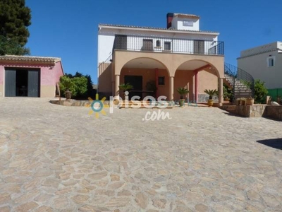 Chalet en alquiler en A Las Afueras en La Font d'en Carròs por 1.300 €/mes