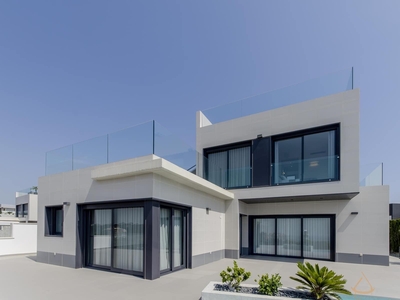 Chalet en venta en Dehesa de Campoamor, Orihuela, Alicante