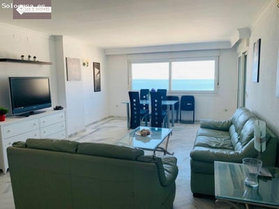 COQUETO APARTAMENTO CON IMPRESIONANTES VISTAS AL MAR EN BENALMADENA COSTA