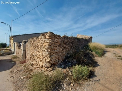 en venta en El Escobar (Cuevas de Reyllo)