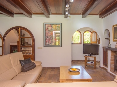 En venta: Fabulosa casa de campo con licencia de alquiler en Pollensa