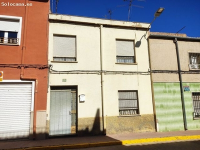 GRAN OPORTUNIDAD!!!! CASA CON UN PATIO MUY AMPLIO