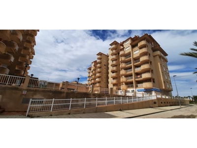 OPORTUNIDAD, SE VENDE ESTUPENDO PISO EN LA MANGA.