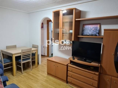 Piso en alquiler en Calle de Pedro Cubero, 19 en La Fuentes-Cartuja Baja por 525 €/mes