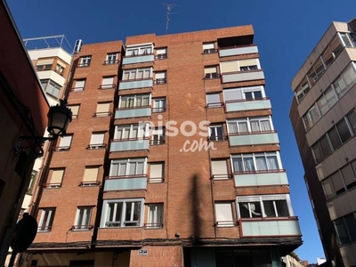 Piso en alquiler en Calle del Conde de Ribadeo en San Miguel-San Nicolás-San Pablo por 530 €/mes