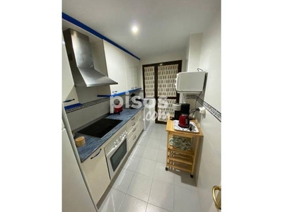 Piso en alquiler en Sabinillas Bajo en Castillo de la Duquesa por 990 €/mes