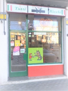 Pizzeria en traspaso funcionando en Iturrama Pamplona.