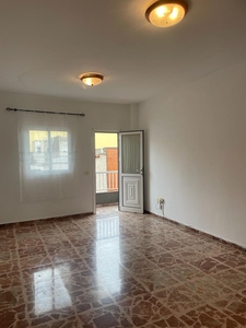 Venta de piso con terraza en La Cuesta (San Cristóbal de la Laguna)