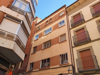 Venta de piso en centro (Teruel), Centro