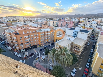 Venta de piso en Oliveros, Altamira, Barrio Alto (Almería)