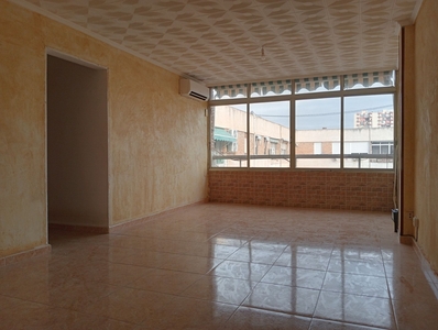 Acogedor Piso de 3 Dormitorios en Venta en Alicante/Alacant Venta Nou Alacant