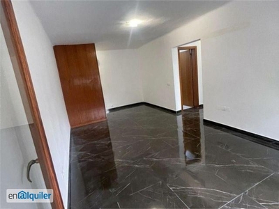 Alquiler piso con 2 baños Barcelona