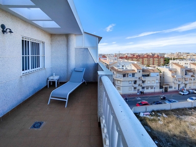 Apartamento en venta en Antonio Machado, Torrevieja, Alicante