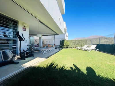 Apartamento en venta en Bahía Dorada, Estepona, Málaga