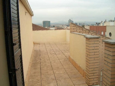 Ático en alquiler en El Ranero de 4 habitaciones con terraza y garaje