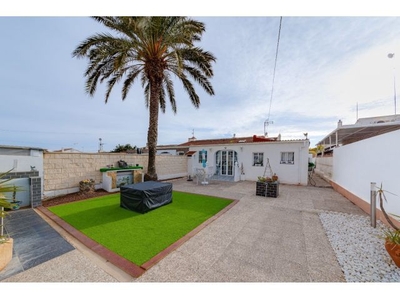 Casa en Venta en Orihuela Costa, Alicante