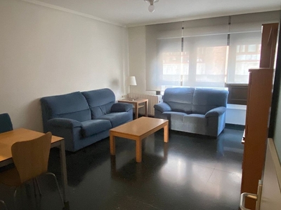 Piso en alquiler en Villacerrada - Centro de 1 habitación con muebles y balcón