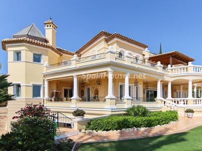 Villa en venta en Benahavís