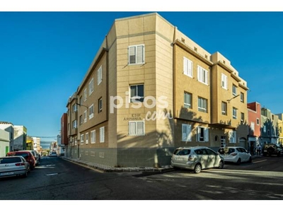 Piso en venta en Calle Princesa Guayarmina, cerca de Calle Guanche en Agüimes por 81.000 €