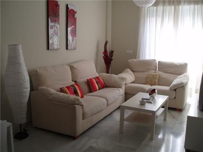 Alquiler de piso en Centro - Huelva de 1 habitación con garaje y muebles