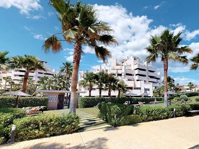 Alquiler de piso en El Padrón - El Velerín - Voladilla de 2 habitaciones con terraza y piscina