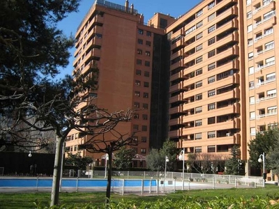 Alquiler de piso en La Bozada – Parque Delicias de 1 habitación con terraza y piscina