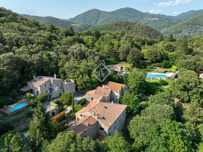 Casa rural de 1,600m² con 170,000m² de jardín en venta en Montpellier