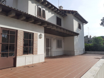 Chalet en venta en Viana de Cega