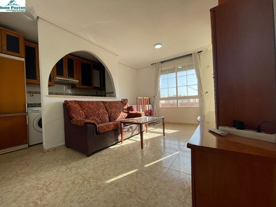 Piso en alquiler en Melilla de 1 habitación con terraza y muebles