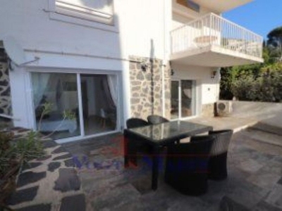Venta de piso en Port Esportiu - Puig Rom - Canyelles de 3 habitaciones con terraza y piscina