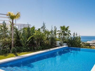 Villa en venta en Cabopino-Artola, Marbella
