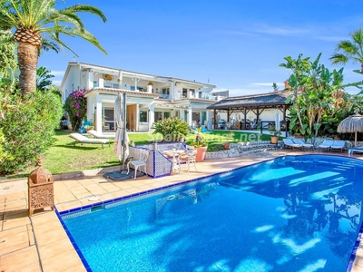 Villa en venta en Marbesa, Marbella