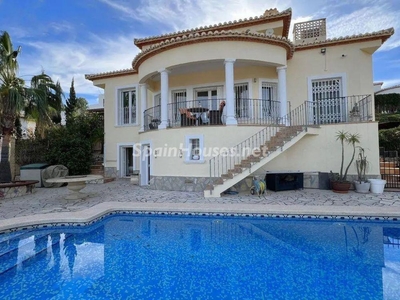 Villa en venta en Orba