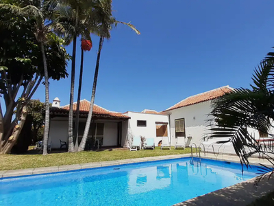 Alquiler de casa con piscina en Puerto de la Cruz