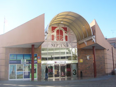 Local comercial en venta en calle Arabial, Centro Comercial Neptuno, Granada, Granada
