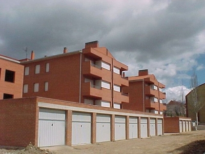 Alquiler de piso en calle Antonio García Cañizares de 2 habitaciones con garaje y calefacción