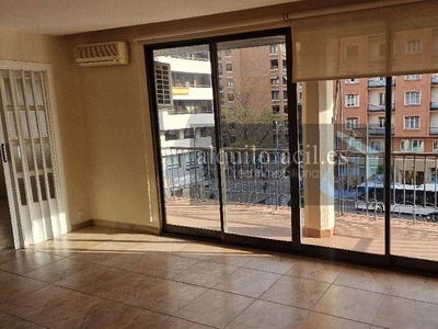 Alquiler de piso en Centro - Logroño de 4 habitaciones con balcón y aire acondicionado