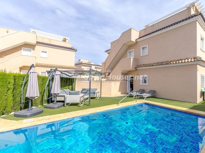 Apartamento bajo en venta en La Veleta, Torrevieja