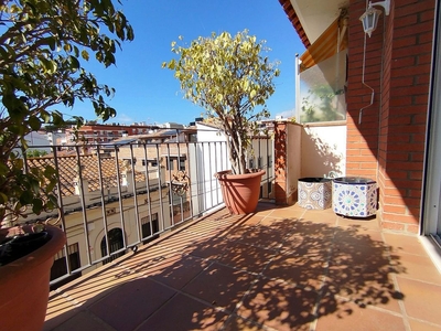 Ático en venta en Canet de Mar de 4 habitaciones con terraza y garaje