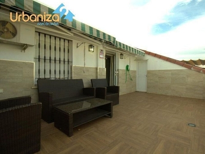 Ático en venta en Ctra de Sevilla - Ronda sur de 4 habitaciones con terraza y garaje