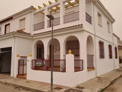 Casa adosada en venta en Calle Olivillas en Puente de Génave por 100,000 €