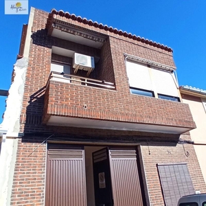 Casa adosada en venta en Llaurí