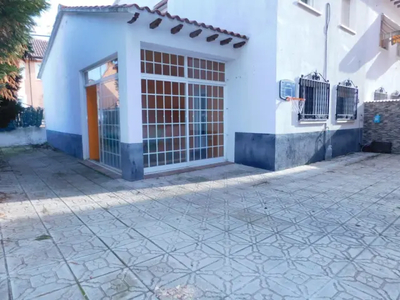 Casa pareada en venta en Centro en Numancia de La Sagra por 159,000 €